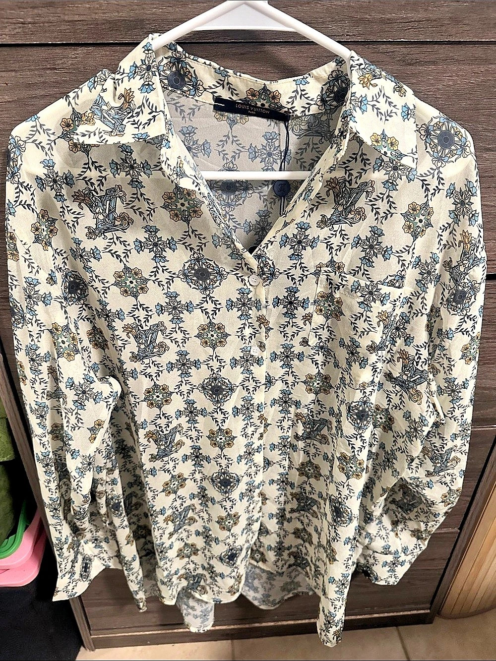 Women’s Floral Blouse Size Medium
